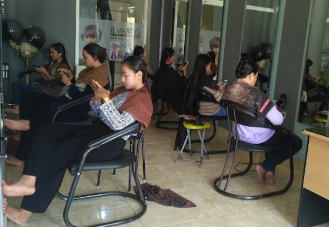 The Secret to Glowing Skin in Cilacap: Salon Adhwa Always There for You